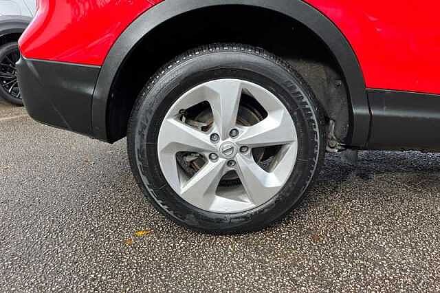 Nissan Qashqai 1.3 DIG-T ACENTA PREMIUM 5DR