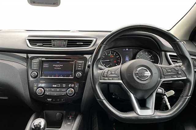 Nissan Qashqai 1.3 DIG-T ACENTA PREMIUM 5DR