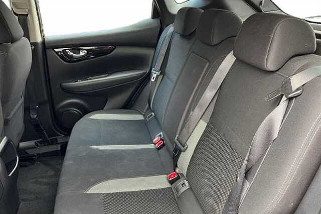 Nissan Qashqai 1.3 DIG-T ACENTA PREMIUM 5DR
