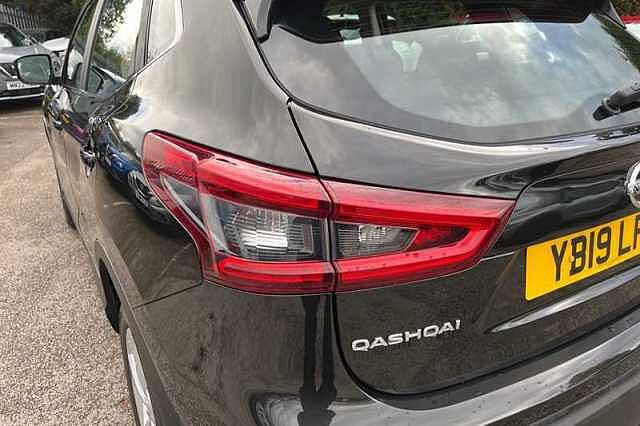 Nissan Qashqai 1.3 DIG-T ACENTA PREMIUM 5DR