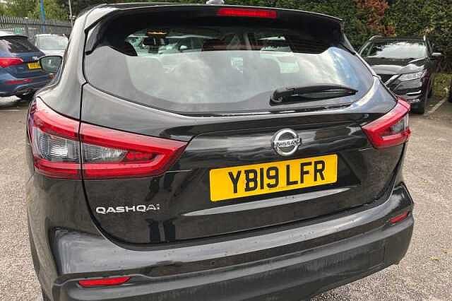 Nissan Qashqai 1.3 DIG-T ACENTA PREMIUM 5DR