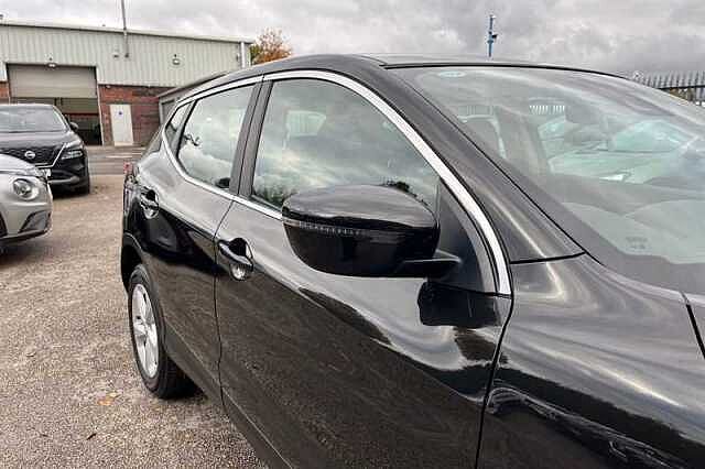 Nissan Qashqai 1.3 DIG-T ACENTA PREMIUM 5DR