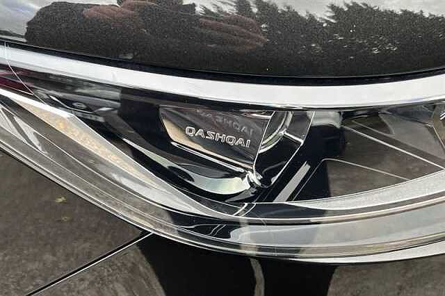 Nissan Qashqai 1.3 DIG-T ACENTA PREMIUM 5DR