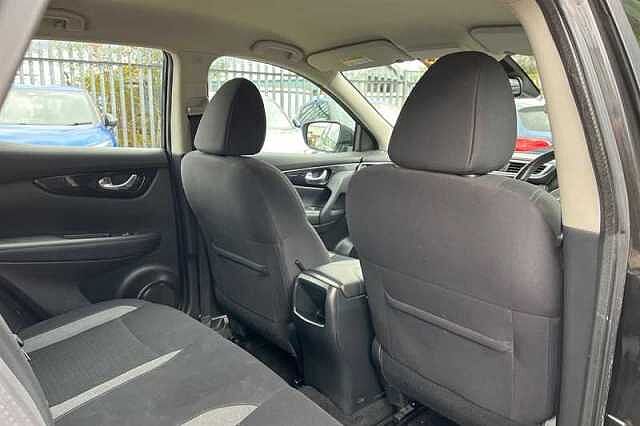 Nissan Qashqai 1.3 DIG-T ACENTA PREMIUM 5DR