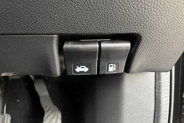 Nissan Qashqai 1.3 DIG-T ACENTA PREMIUM 5DR