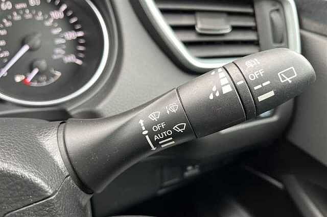 Nissan Qashqai 1.3 DIG-T ACENTA PREMIUM 5DR