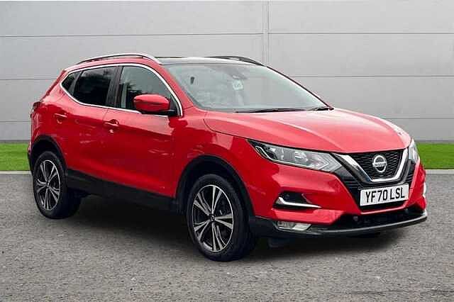 Nissan Qashqai 1.3 DIG-T N-CONNECTA 5DR [GLASS ROOF PACK]