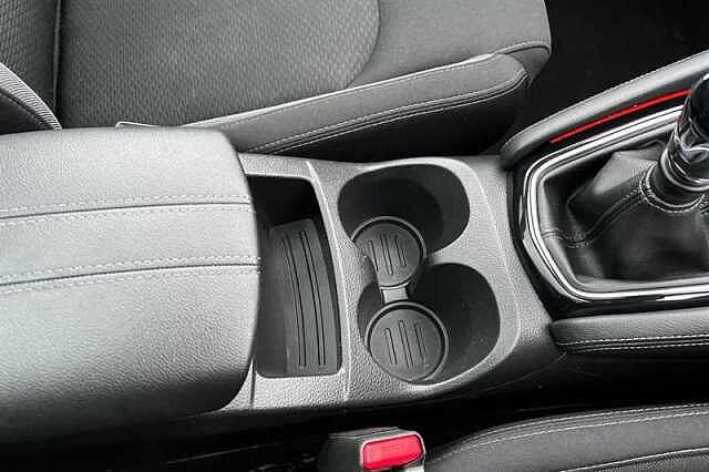 Nissan Qashqai 1.3 DIG-T N-CONNECTA 5DR [GLASS ROOF PACK]