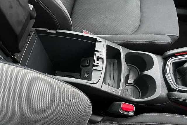 Nissan Qashqai 1.3 DIG-T N-CONNECTA 5DR [GLASS ROOF PACK]