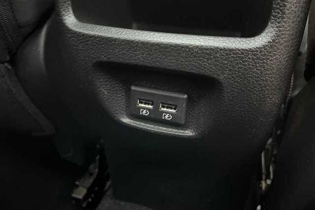 Nissan Qashqai 1.3 DIG-T N-CONNECTA 5DR [GLASS ROOF PACK]