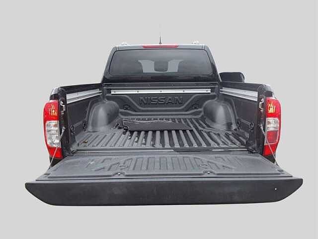 Nissan NAVARA D/CAB PICK UP N-GUARD AT32 2.3DCI 190 TT 4WD AUTO