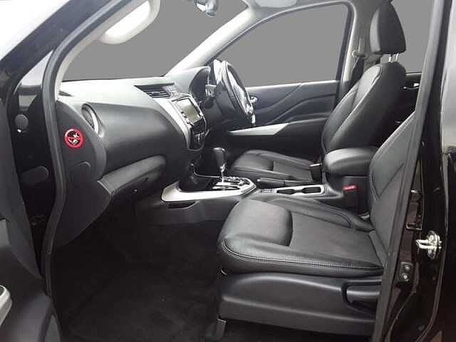 Nissan NAVARA D/CAB PICK UP N-GUARD AT32 2.3DCI 190 TT 4WD AUTO
