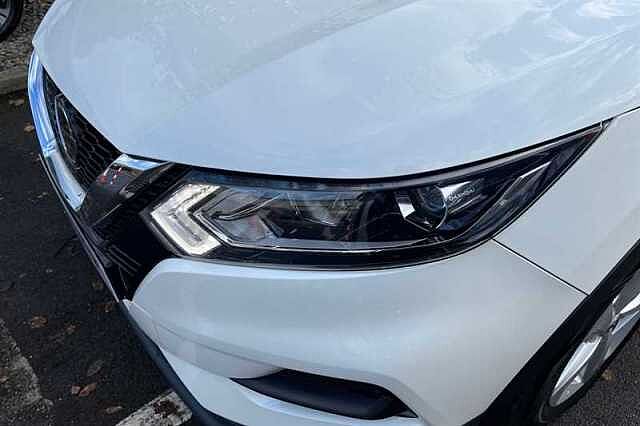 Nissan Qashqai 1.3 DIG-T ACENTA PREMIUM 5DR