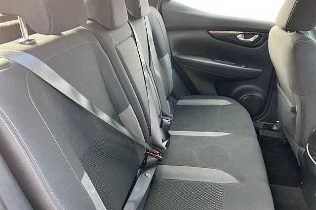Nissan Qashqai 1.3 DIG-T ACENTA PREMIUM 5DR