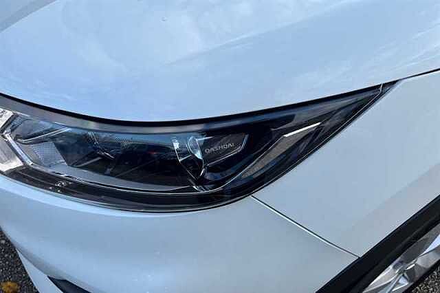 Nissan Qashqai 1.3 DIG-T ACENTA PREMIUM 5DR