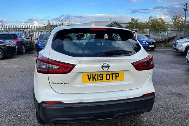 Nissan Qashqai 1.3 DIG-T ACENTA PREMIUM 5DR