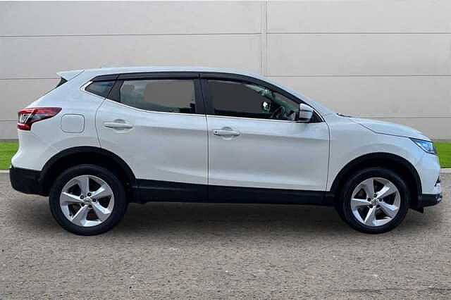 Nissan Qashqai 1.3 DIG-T ACENTA PREMIUM 5DR