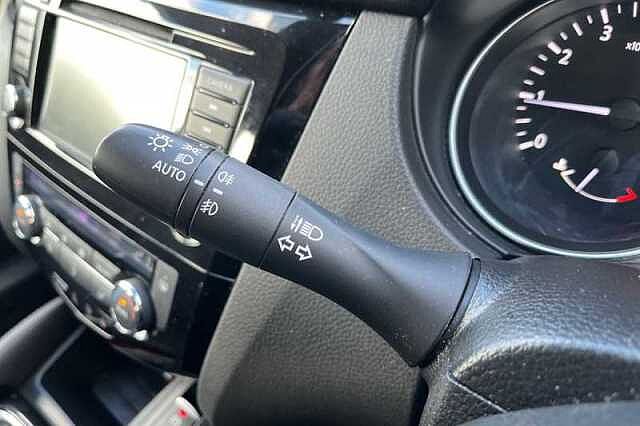 Nissan Qashqai 1.3 DIG-T ACENTA PREMIUM 5DR