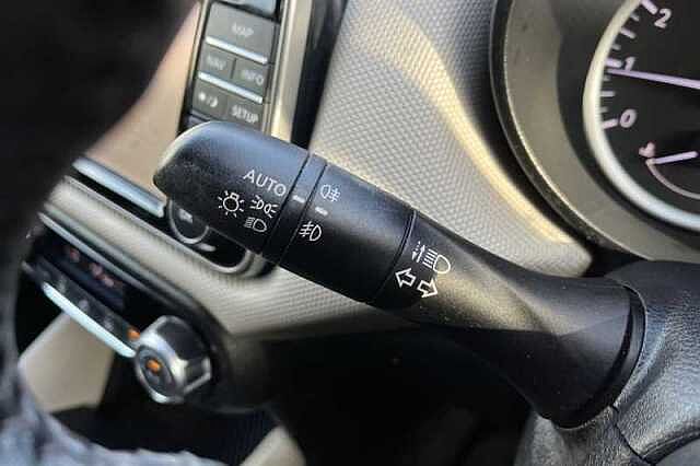 Nissan Micra 0.9 IG-T N-CONNECTA 5DR