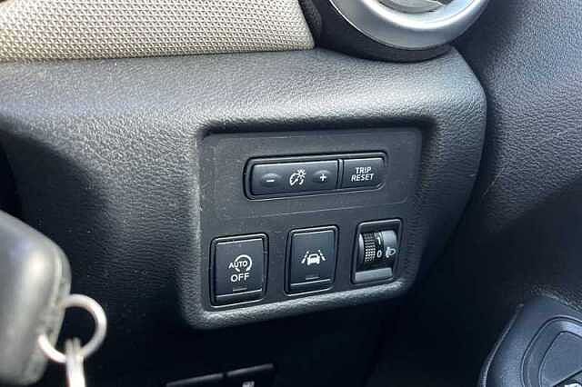 Nissan Micra 0.9 IG-T N-CONNECTA 5DR