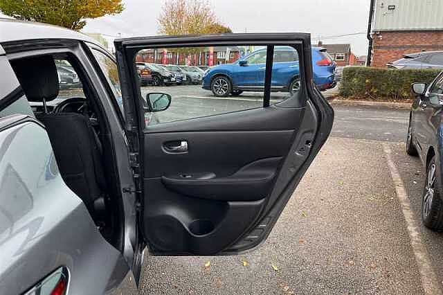 Nissan LEAF 110KW ACENTA 39KWH 5DR AUTO