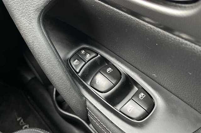 Nissan Qashqai 1.5 DCI N-CONNECTA 5DR