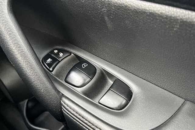 Nissan X-Trail 1.7 DCI N-CONNECTA 5DR [7 SEAT]