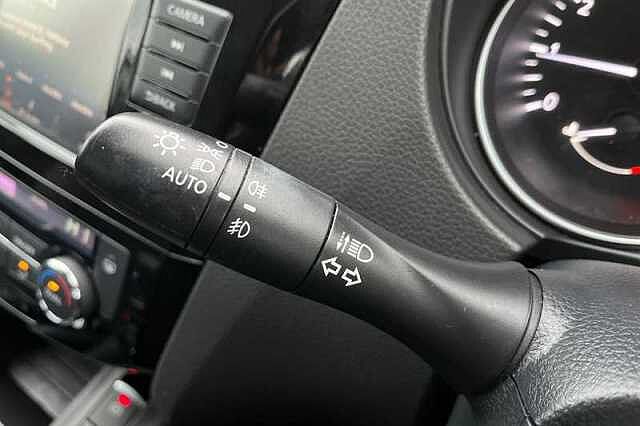 Nissan Qashqai 1.3 DIG-T ACENTA PREMIUM 5DR