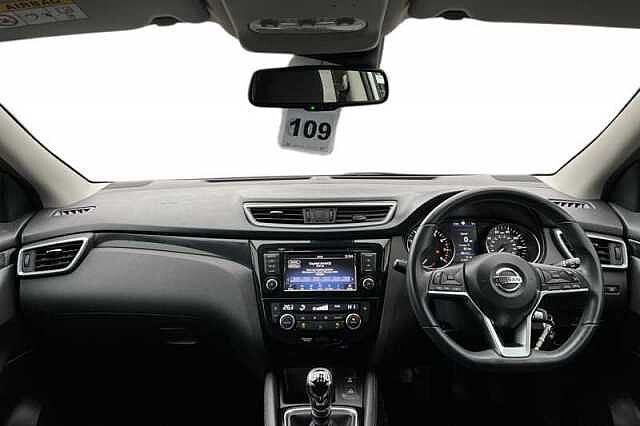 Nissan Qashqai 1.3 DIG-T ACENTA PREMIUM 5DR
