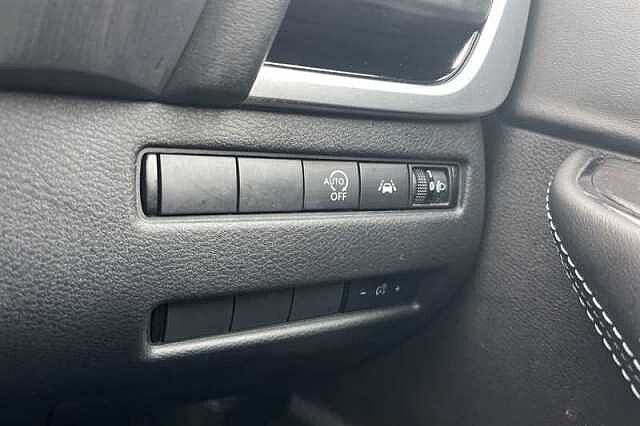 Nissan Qashqai 1.3 DIG-T MH N-CONNECTA 5DR