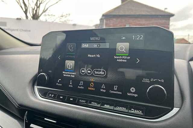 Nissan Qashqai 1.3 DIG-T MH N-CONNECTA 5DR