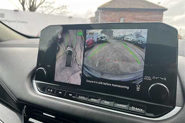 Nissan Qashqai 1.3 DIG-T MH N-CONNECTA 5DR