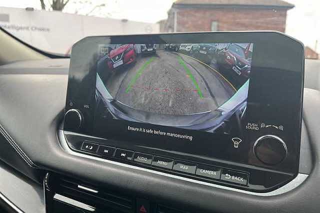 Nissan Qashqai 1.3 DIG-T MH N-CONNECTA 5DR