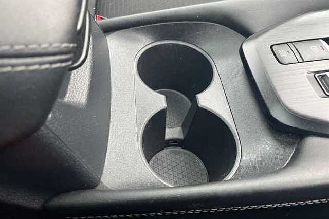 Nissan Qashqai 1.3 DIG-T MH N-CONNECTA 5DR