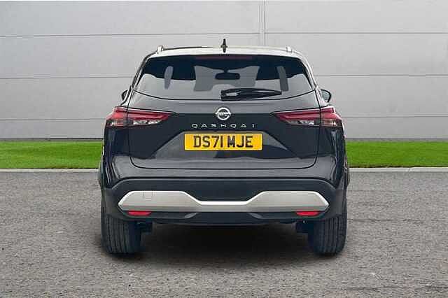 Nissan Qashqai 1.3 DIG-T MH N-CONNECTA 5DR