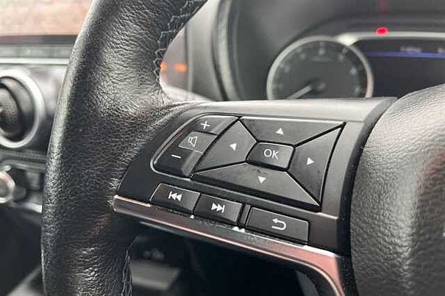 Nissan Juke 1.0 DIG-T 114 N-CONNECTA 5DR