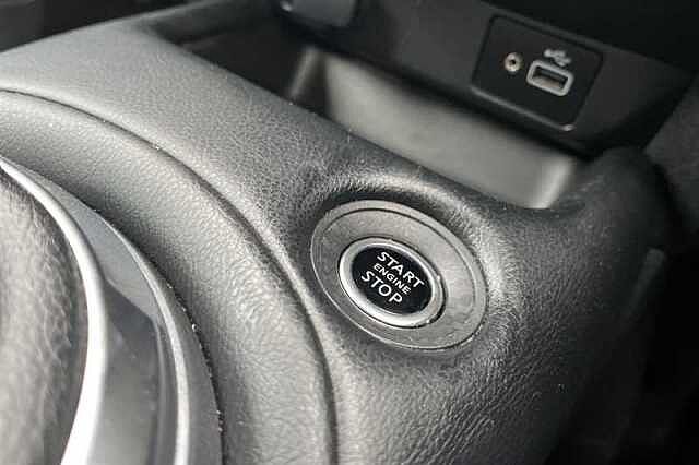 Nissan Juke 1.0 DIG-T 114 N-CONNECTA 5DR