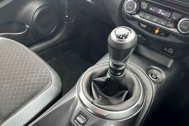 Nissan Juke 1.0 DIG-T 114 N-CONNECTA 5DR