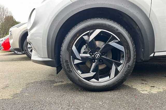 Nissan Juke 1.0 DIG-T 114 N-CONNECTA 5DR