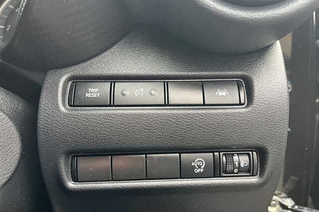 Nissan Juke 1.0 DIG-T 114 N-CONNECTA 5DR