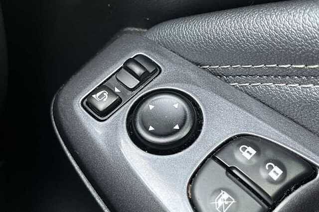 Nissan Juke 1.0 DIG-T 114 N-CONNECTA 5DR