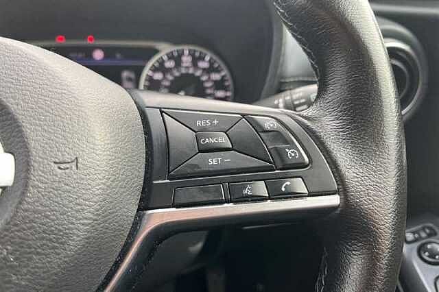 Nissan Juke 1.0 DIG-T 114 N-CONNECTA 5DR