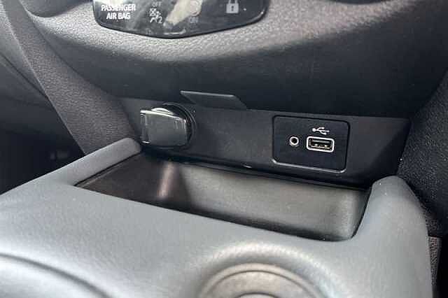 Nissan Juke 1.0 DIG-T 114 N-CONNECTA 5DR