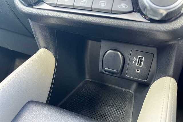 Nissan Micra 1.0 IG-T 100 TEKNA 5DR