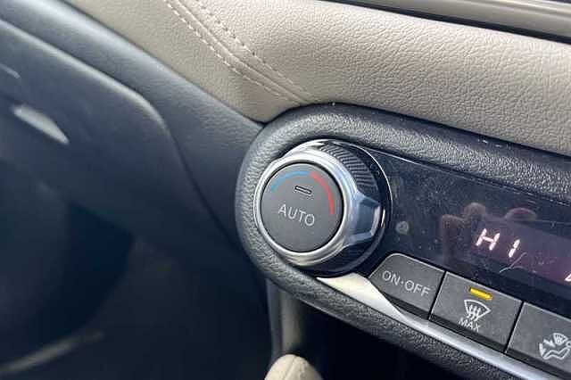 Nissan Micra 1.0 IG-T 100 TEKNA 5DR