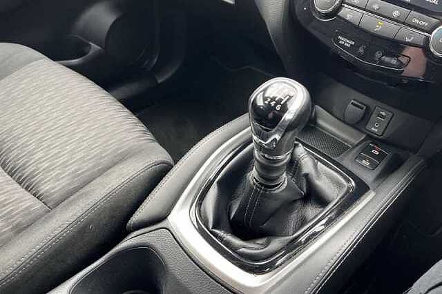 Nissan X-Trail 1.6 DIG-T N-CONNECTA 5DR