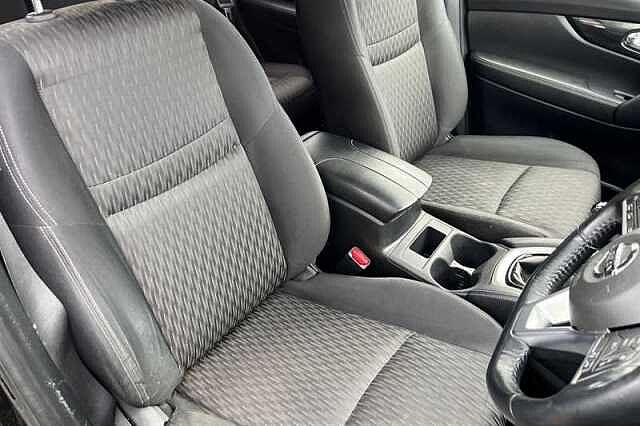 Nissan X-Trail 1.6 DIG-T N-CONNECTA 5DR