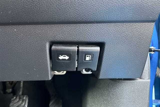 Nissan Micra 0.9 IG-T TEKNA 5DR