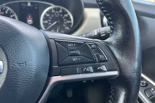 Nissan Micra 0.9 IG-T TEKNA 5DR