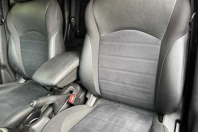 Nissan Juke 1.2 DIG-T N-CONNECTA 5DR